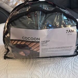 Amazing Condition 7 AM Enfant Car Seat Cocoon from the Oslo Collection in Pine